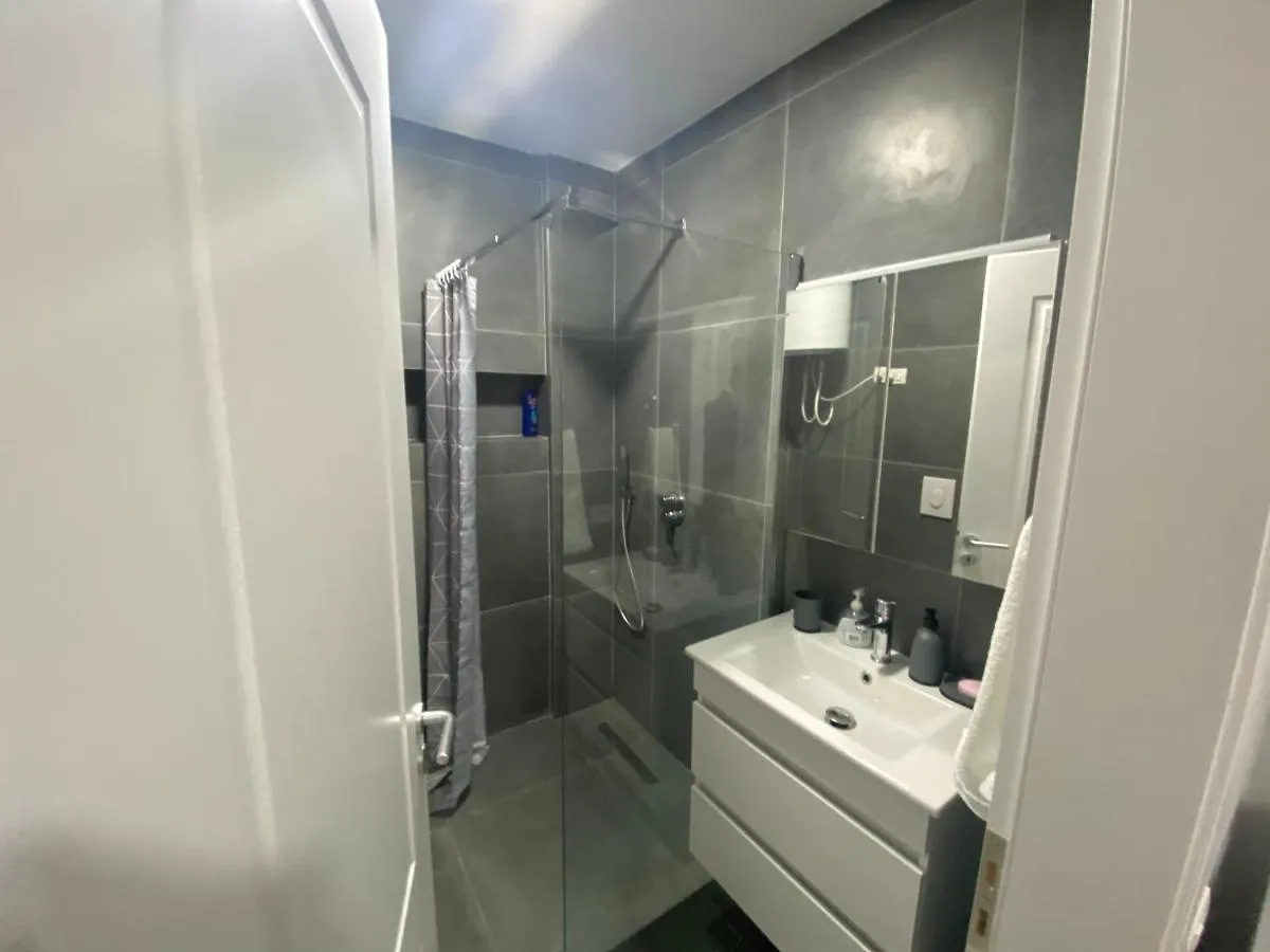 Franci'S Apartment No2 Тирана Албания