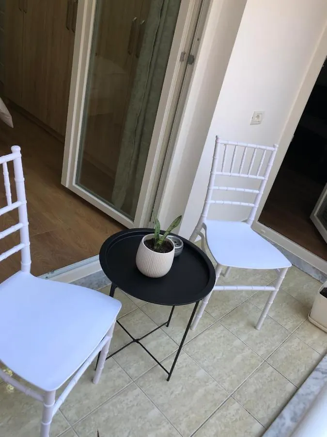 Franci'S Apartment No2 Тирана